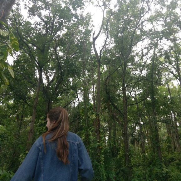 Meet your Posher, Victoria - Picture 1 of 1